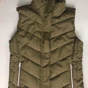 H&M puffer vest